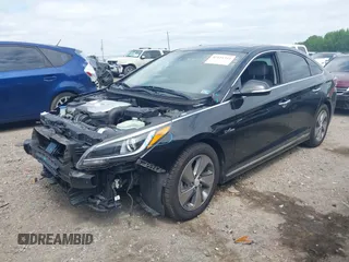 2017 Hyundai Sonata Limited z VIN KMHE34L14HA058526, wystawiony jako IAAI lot #42151314 z przebiegiem 116 131 mil mil oraz . Historia ofert i sprzedaży dostępna na DreamBid. Obrazek 2.