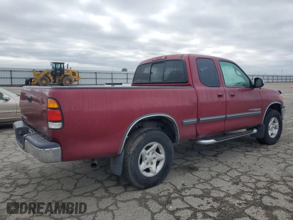 2001 Toyota Tundra SR5 with VIN 5TBRT34111S139340, listed as a Copart auction lot 51464275 with 212,603 mi miles and Salvage Title. Bid and sale history available at carsss.com. Image 3.