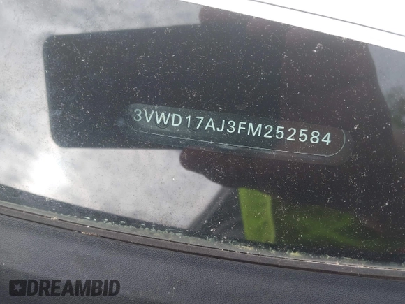 2015 Volkswagen Jetta SE z VIN 3VWD17AJ3FM252584, wystawiony jako IAAI lot #42257546 z przebiegiem 117 195 mil mil oraz . Historia ofert i sprzedaży dostępna na DreamBid. Obrazek 9.
