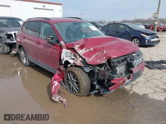 2018 Volkswagen Tiguan S with VIN 3VV1B7AX9JM085312, listed as a IAAI auction lot 41656827 with 122,322 mi miles and . Bid and sale history available at DreamBid. Image 1.