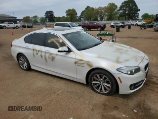 2016 BMW 5 Series 528i z VIN WBA5A5C50GG353800, wystawiony jako Copart lot #50922515 z przebiegiem 151 478 mil mil oraz Szkoda całkowita • Salvage title. Historia ofert i sprzedaży dostępna na DreamBid. Obrazek 4.