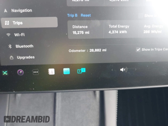 2021 Tesla Model Y Performance with VIN 5YJYGDEF1MF262930, listed as a IAAI auction lot 41606321 with 28,882 mi miles and . Bid and sale history available at DreamBid. Image 7.