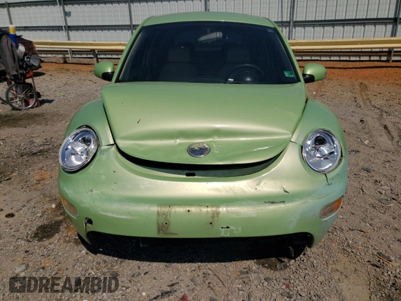 2004 Volkswagen New Beetle Coupe GL with VIN 3VWBK31C74M412879, listed as a Copart auction lot 50596255 with 192,058 mi miles and Salvage Title. Bid and sale history available at carsss.com. Image 5.
