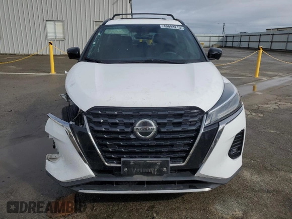2021 Nissan Kicks SR with VIN 3N1CP5DV4ML489686, listed as a Copart auction lot 49098215 with 50,881 mi miles and Salvage Title. Bid and sale history available at carsss.com. Image 5.