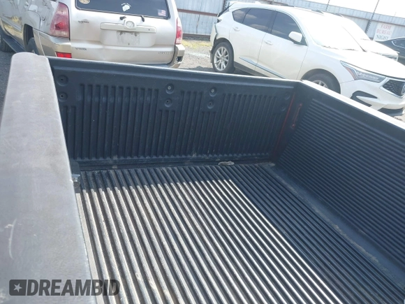 1992 Ford F-150 with VIN 1FTDF15N8NKA81612, listed as a IAAI auction lot 42150832 with 197,745 mi miles and . Bid and sale history available at DreamBid. Image 8.
