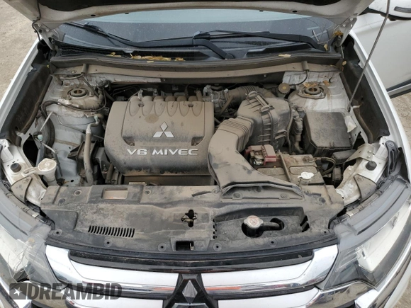 2017 Mitsubishi Outlander GT z VIN JA4JZ4AX6HZ012443, wystawiony jako Copart lot #53775915 z przebiegiem 124 828 mil mil oraz Szkoda całkowita • Salvage title. Historia ofert i sprzedaży dostępna na DreamBid. Obrazek 12.