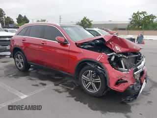 2020 Mercedes-Benz GLC 300 z VIN WDC0G8EB9LF701300, wystawiony jako IAAI lot #41528511 z przebiegiem 48 480 mil mil oraz . Historia ofert i sprzedaży dostępna na DreamBid. Obrazek 1.