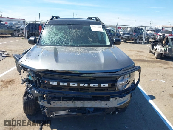 2024 Ford Bronco Sport Outer Banks z VIN 3FMCR9C62RRE45968, wystawiony jako IAAI lot #41871835 z przebiegiem 7 520 mil mil oraz . Historia ofert i sprzedaży dostępna na DreamBid. Obrazek 13.