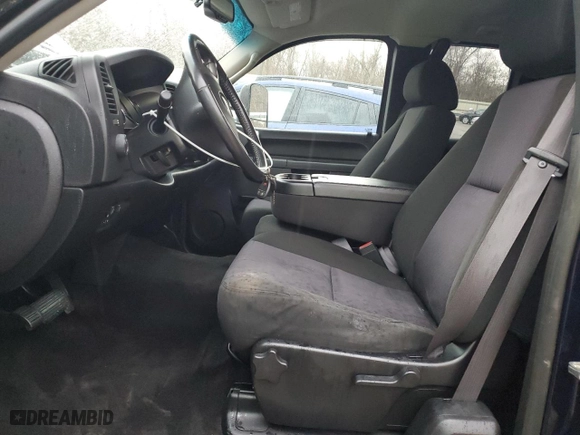 2011 GMC Sierra 2500HD SLE with VIN 1GT220CG3BZ231646, listed as a Copart auction lot 84441944 with 116,083 mi miles and Salvage Title. Bid and sale history available at carsss.com. Image 7.