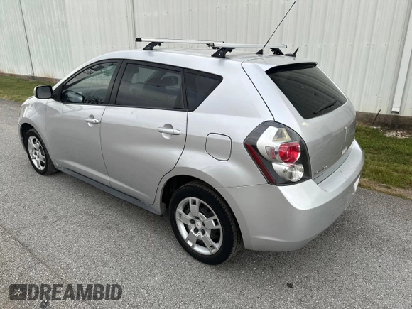 2009 Pontiac Vibe w/1SB with VIN 5Y2SP670X9Z469313, listed as a Copart auction lot 72863524 with 190,597 mi miles and Clean Title. Bid and sale history available at carsss.com. Image 3.