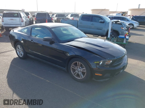 2011 Ford Mustang V6 with VIN 1ZVBP8AM4B5116826, listed as a IAAI auction lot 41436357 with 121,700 mi miles and . Bid and sale history available at carsss.com. Image 1.