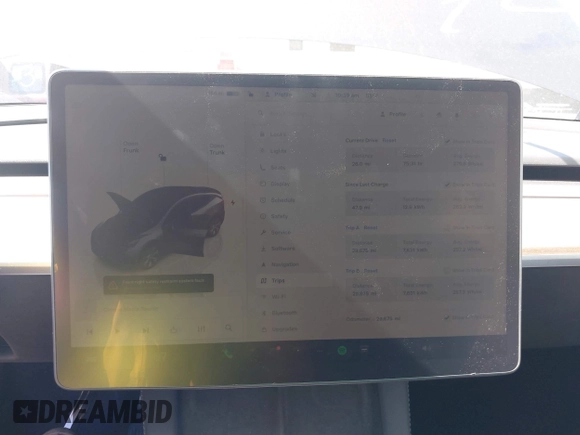 2022 Tesla Model Y Long Range z VIN 7SAYGAEE9NF574634, wystawiony jako IAAI lot #42040719 z przebiegiem 29 675 mil mil oraz . Historia ofert i sprzedaży dostępna na DreamBid. Obrazek 7.