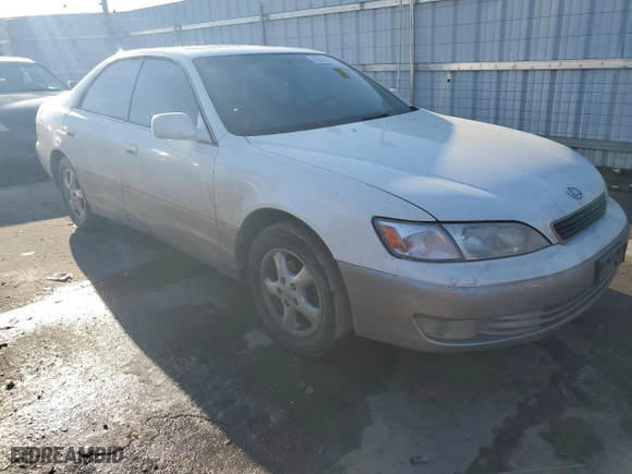 1997 Lexus ES 300 Luxury Sport Sdn with VIN JT8BF22G7V0065639, listed as a Copart auction lot 43075465 with 171,351 mi miles and Salvage Title. Bid and sale history available at carsss.com. Image 4.