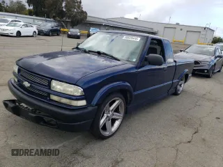 2001 Chevrolet S-10 LS with VIN 1GCCS19W618213879, listed as a Copart auction lot 50828445 with 147,930 mi miles and Salvage Title. Bid and sale history available at DreamBid. Image 1.