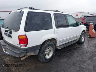 1999 Ford Explorer XLT с VIN 1FMDU35P8XZB68807, выставлен на аукционе IAAI как лот 41939409 с пробегом 169 657 миль миль и . История ставок и продаж доступна на DreamBid. Изображение 4.
