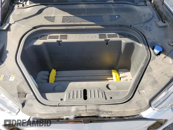 2023 Ford Mustang Mach-E Premium z VIN 3FMTK3RM2PMA31574, wystawiony jako Copart lot #52451445 z przebiegiem Nie podano mil oraz Szkoda całkowita • Salvage title. Historia ofert i sprzedaży dostępna na DreamBid. Obrazek 12.
