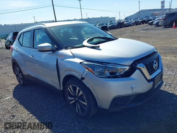 2020 Nissan Kicks SV with VIN 3N1CP5CV7LL545281, listed as a IAAI auction lot 42136872 with 11,458 mi miles. Bid and sale history available at carsss.com. Image 1.