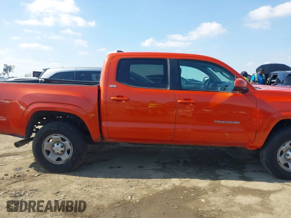 2017 Toyota Tacoma SR with VIN 5TFAX5GN1HX103476, listed as a IAAI auction lot 41555651 with 71,076 mi miles. Bid and sale history available at carsss.com. Image 13.