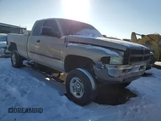 2002 Dodge 2500 z VIN 3B7KF23C42M275654, wystawiony jako Copart lot #42390515 z przebiegiem 196 718 mil mil oraz Szkoda całkowita • Salvage title. Historia ofert i sprzedaży dostępna na DreamBid. Obrazek 4.