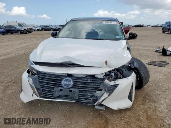 2024 Nissan Sentra SR with VIN 3N1AB8DVXRY372888, listed as a Copart auction lot 59983715 with 17,767 mi miles and Salvage title. Bid and sale history available at DreamBid. Image 5.