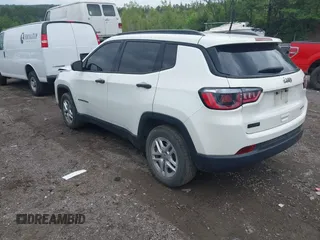 2018 Jeep Compass Sport с VIN 3C4NJCAB4JT250799, выставлен на аукционе IAAI как лот 42092922 с пробегом 91 073 миль миль и . История ставок и продаж доступна на DreamBid. Изображение 3.