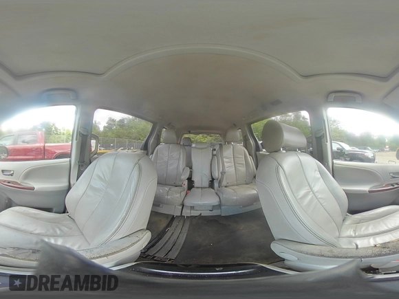 2011 Toyota Sienna XLE AAS z VIN 5TDYK3DC1BS165154, wystawiony jako Copart lot #57044235 z przebiegiem 232 461 mil mil oraz Szkoda całkowita • Salvage title. Historia ofert i sprzedaży dostępna na DreamBid. Obrazek 16.