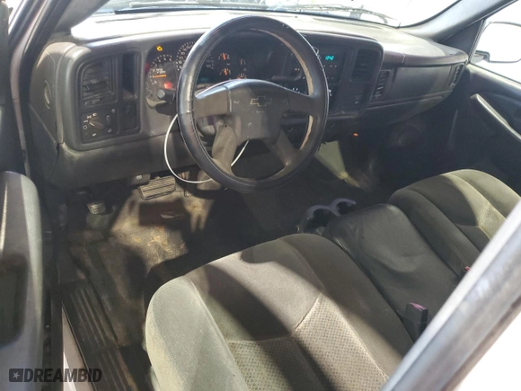 2004 Chevrolet Silverado 1500 Work Truck with VIN 1GCEC19X04Z309584, listed as a Copart auction lot 84953204 with 0 mi miles and Salvage Title. Bid and sale history available at carsss.com. Image 8.