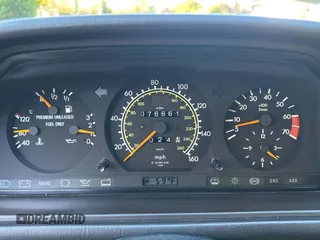1992 Mercedes-Benz 400 with VIN WDBEA34E4NB705887, listed as a Copart auction lot 48637485 with 76,661 mi miles and Clean Title. Bid and sale history available at carsss.com. Image 8.