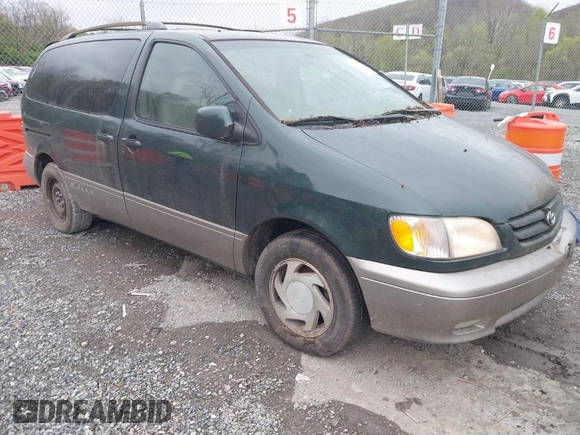 2001 Toyota Sienna LE with VIN 4T3ZF13C71U351289, listed as a IAAI auction lot 41966579 with 254,740 mi miles. Bid and sale history available at carsss.com. Image 1.