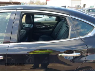 2015 Infiniti Q70 with VIN JN1BY1ARXFM562402, listed as a IAAI auction lot 41910400 with 131,469 mi miles and . Bid and sale history available at DreamBid. Image 6.