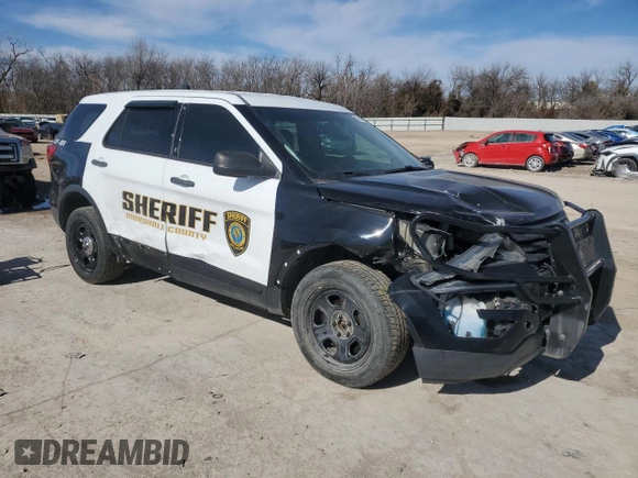 2017 Ford Police Interceptor Utility z VIN 1FM5K8AR0HGC25724, wystawiony jako Copart lot #43608095 z przebiegiem Nie podano mil oraz Szkody całkowita. Historia ofert i sprzedaży dostępna na DreamBid. Obrazek 4.