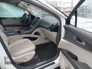 2016 Lincoln MKX Reserve with VIN 2LMTJ6LR8GBL86750, listed as a IAAI auction lot 41293555 with 119,337 mi miles. Bid and sale history available at carsss.com. Image 5.