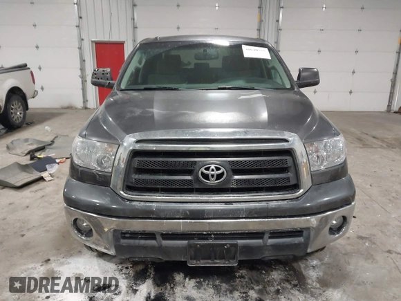 2013 Toyota Tundra 4WD Truck with VIN 5TFDW5F16DX305917, listed as a IAAI auction lot 41640555 with 255,812 mi miles. Bid and sale history available at carsss.com. Image 13.