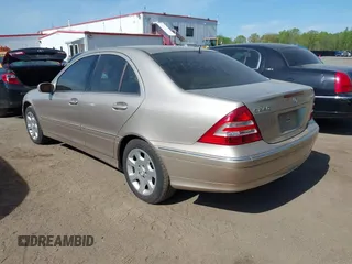 2005 Mercedes-Benz C 240 with VIN WDBRF81J85F667753, listed as a IAAI auction lot 42094112 with 120,318 mi miles and . Bid and sale history available at DreamBid. Image 3.