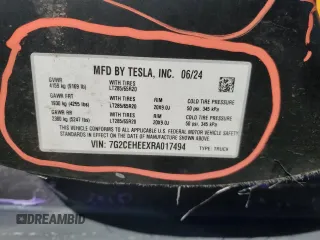 2024 Tesla Cybertruck Cyberbeast z VIN 7G2CEHEEXRA017494, wystawiony jako Copart lot #48149135 z przebiegiem 6883 mil mil oraz Szkody całkowita. Historia ofert i sprzedaży dostępna na DreamBid. Obrazek 13.