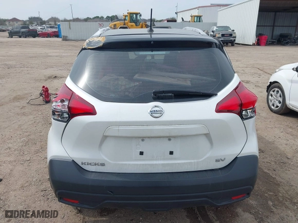 2018 Nissan Kicks SV with VIN 3N1CP5CU1JL533504, listed as a IAAI auction lot 41670961 with 74,737 mi miles. Bid and sale history available at carsss.com. Image 17.