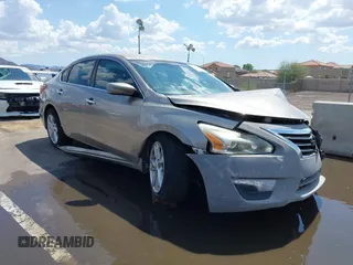 2013 Nissan Altima SV with VIN 1N4AL3AP2DN401685, listed as a IAAI auction lot 42431797 with 85,560 mi miles and . Bid and sale history available at DreamBid. Image 1.