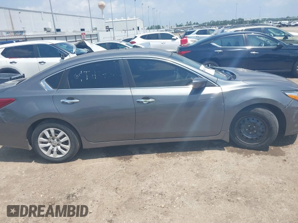 2018 Nissan Altima SV with VIN 1N4AL3AP9JC245829, listed as a IAAI auction lot 42129170 with 54,395 mi miles and . Bid and sale history available at carsss.com. Image 13.