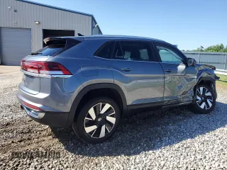 2025 Volkswagen Atlas SE with VIN 1V2WE2CA9SC203108, listed as a Copart auction lot 58047635 with 12,302 mi miles and Clean title. Bid and sale history available at DreamBid. Image 3.