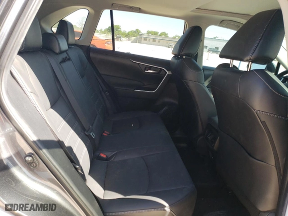 2021 Toyota RAV4 XLE Premium with VIN 2T3C1RFV4MW152088, listed as a Copart auction lot 51761745 with 26,549 mi miles and Salvage Title. Bid and sale history available at carsss.com. Image 11.