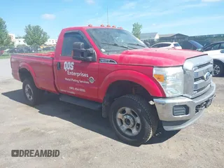 2011 Ford F-350 z VIN 1FTBF3BT4BEA41396, wystawiony jako IAAI lot #42252125 z przebiegiem 323 164 mil mil oraz . Historia ofert i sprzedaży dostępna na DreamBid. Obrazek 1.