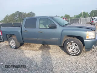 2007 Chevrolet Silverado 1500 Work Truck with VIN 2GCEC13C971528787, listed as a IAAI auction lot 42091506 with 107,298 mi miles and . Bid and sale history available at DreamBid. Image 13.