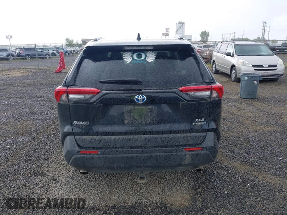 2020 Toyota RAV4 Hybrid XLE z VIN 2T3RWRFV3LW064403, wystawiony jako IAAI lot #42297370 z przebiegiem 102 730 mil mil oraz . Historia ofert i sprzedaży dostępna na DreamBid. Obrazek 16.