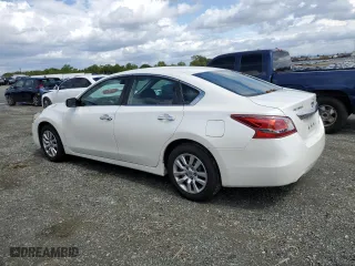 2013 Nissan Altima 2.5 S with VIN 1N4AL3AP8DC266255, listed as a Copart auction lot 51467585 with 89,111 mi miles and Salvage Title. Bid and sale history available at carsss.com. Image 2.