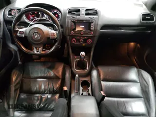 2013 Volkswagen GTI с VIN WVWGD7AJXDW129840, выставлен на аукционе Copart как лот 52946845 с пробегом 118 520 миль миль и Списание • Salvage title. История ставок и продаж доступна на DreamBid. Изображение 8.