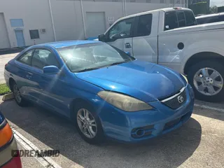 2008 Toyota Solara SE z VIN 4T1CE30P98U764166, wystawiony jako Copart lot #60224705 z przebiegiem 200 217 mil mil oraz Czysty tytuł • Clean title. Historia ofert i sprzedaży dostępna na DreamBid. Obrazek 1.