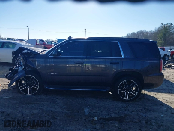 2017 GMC Yukon SLE with VIN 1GKS1AKC6HR343149, listed as a IAAI auction lot 41475728 with 102,508 mi miles. Bid and sale history available at carsss.com. Image 14.