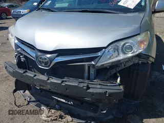 2019 Toyota Sienna LE Auto Access Seat with VIN 5TDKZ3DC9KS990764, listed as a IAAI auction lot 42219964 with 53,623 mi miles and . Bid and sale history available at DreamBid. Image 6.