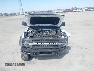 2024 Ford Bronco Badlands с VIN 1FMEE9BP3RLA42126, выставлен на аукционе IAAI как лот 41617420 с пробегом 7 662 миль миль и . История ставок и продаж доступна на DreamBid. Изображение 10.
