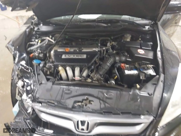 2007 Honda Accord Cpe EX-L with VIN 1HGCM72697A003545, listed as a IAAI auction lot 41560351 with 211,774 mi miles. Bid and sale history available at carsss.com. Image 10.